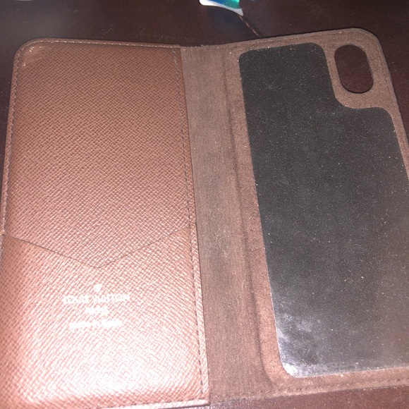 Louis Vuitton iPhone X case - Picture 2 of 2